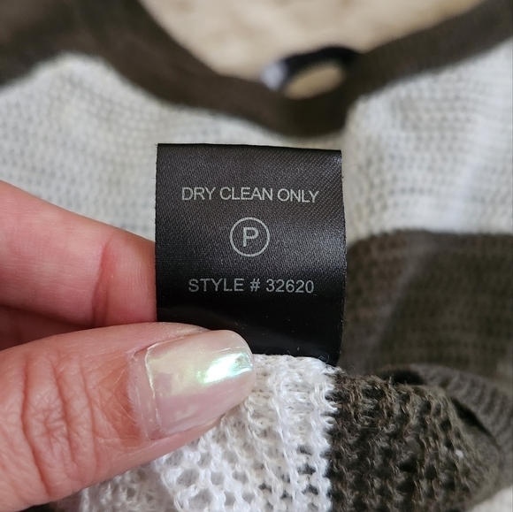 360 Sweater Tank - Picture 9 of 9